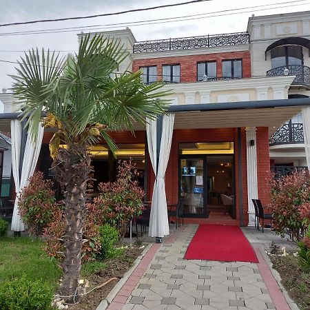 Conti Hotel & Restaurant Gjakova Luaran gambar
