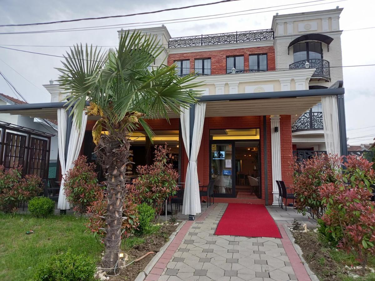 Conti Hotel & Restaurant Gjakova Luaran gambar